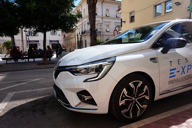Renault Clio E-TECH Hybrid - auto ibrida - Grottammare
