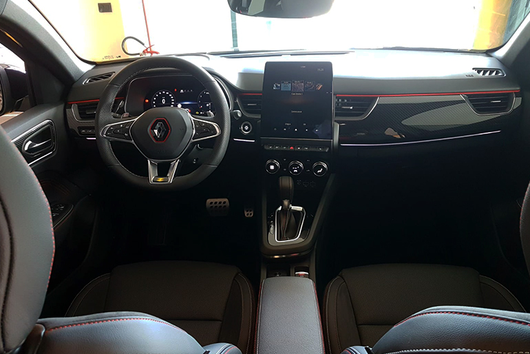 emicar_Renault Arkana_salone Emilcar_ interni auto