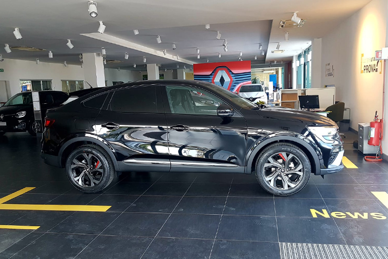 Emilcar_Renault Arkana_foto salone Emilcar